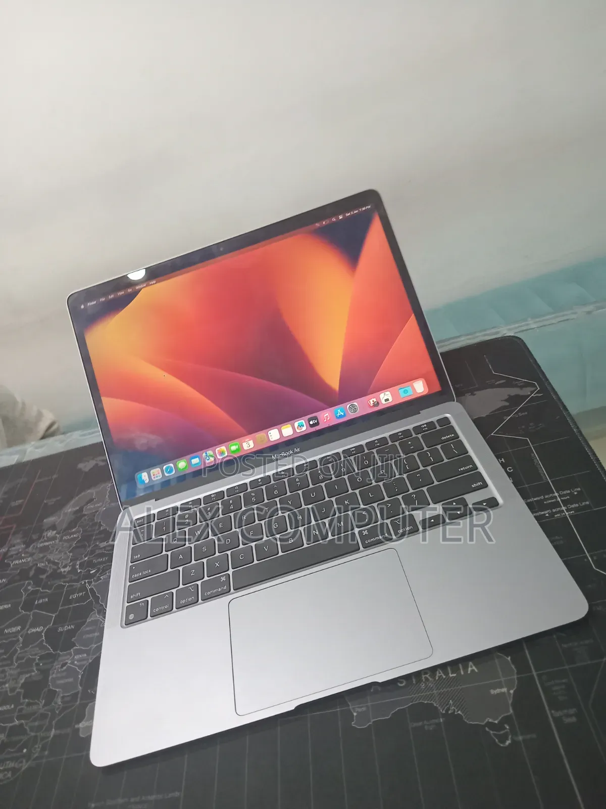 New Laptop Apple MacBook Air 2020 M1 8GB Apple M1 SSD 512GB