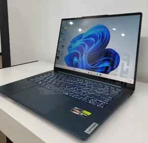 New Laptop Lenovo Yoga 710 16GB AMD Ryzen 7 SSD 512GB