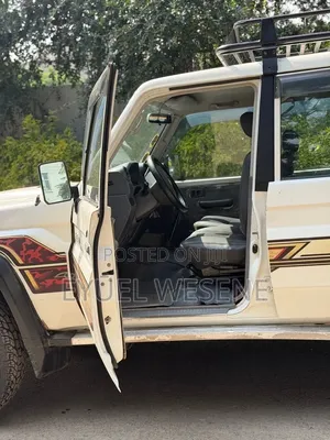 Toyota Land Cruiser 2014 White