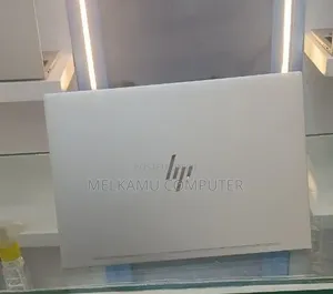New Laptop HP Envy 14 8GB Intel Core i5 SSD 512GB