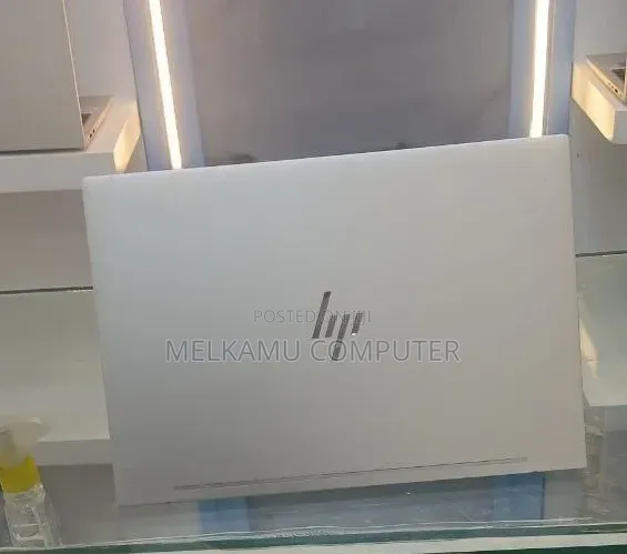 New Laptop HP Envy 14 8GB Intel Core i5 SSD 512GB