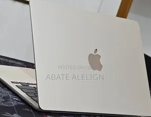 New Laptop Apple MacBook Air 2022 M2 16GB Apple M2 SSD 256GB
