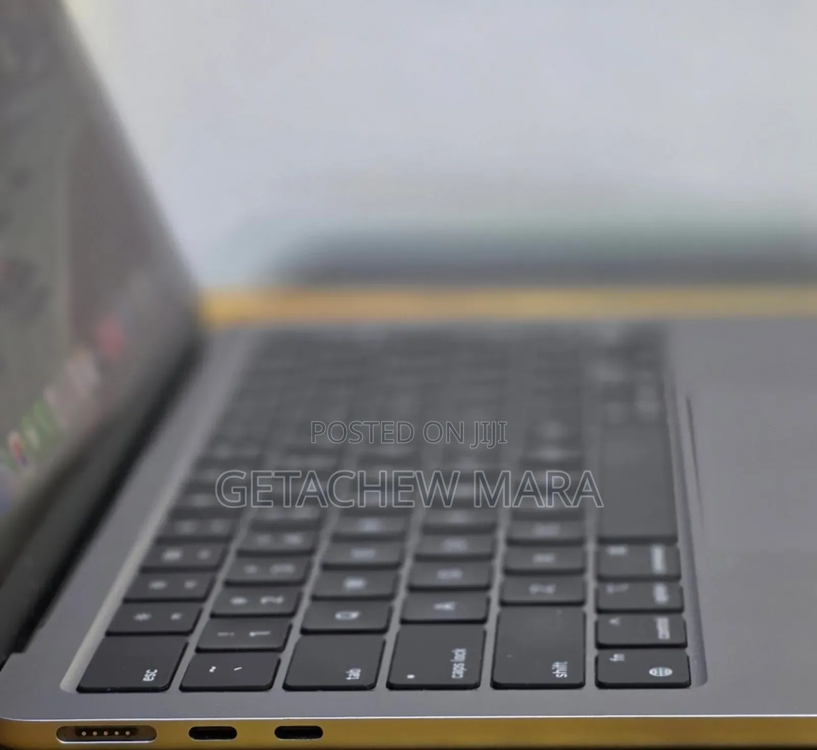 New Laptop Apple MacBook Air 2023 M2 8GB Intel SSD 256GB