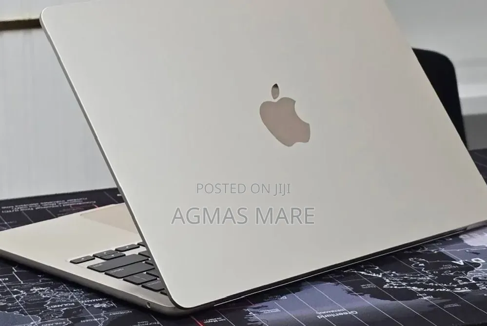 New Laptop Apple MacBook Air 2022 M2 16GB Apple M2 SSD 256GB