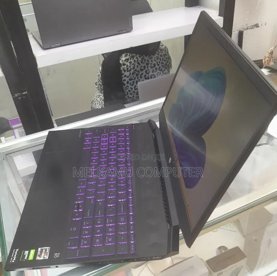 New Laptop HP Pavilion 15 16GB AMD Ryzen 5 SSD 512GB