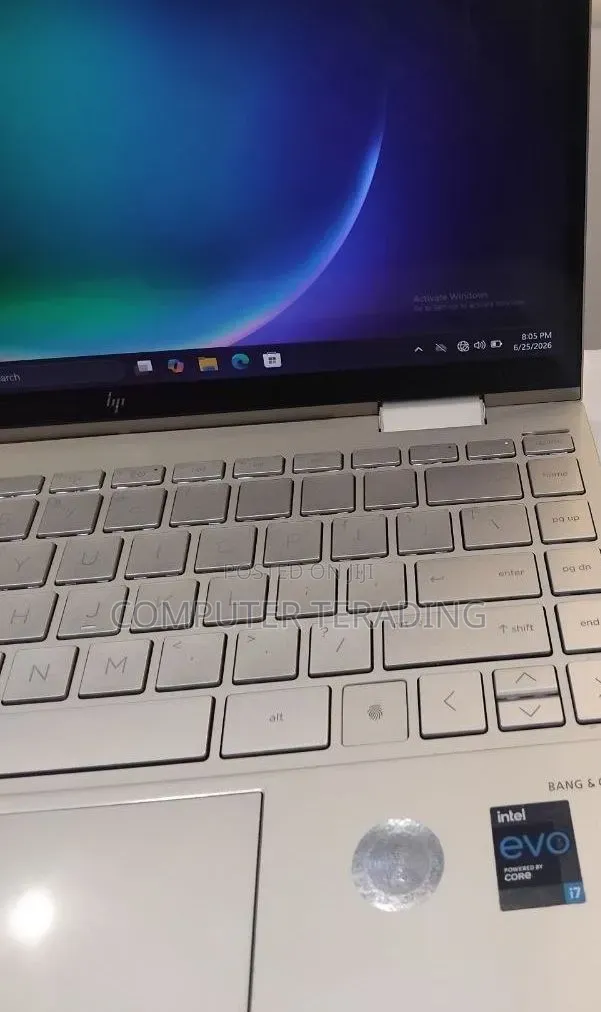 New Laptop HP Envy x360 8GB Intel Core i7 SSD 512GB