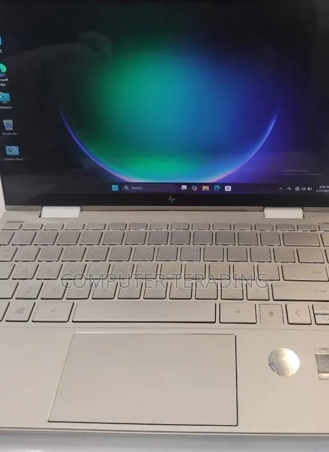 New Laptop HP Envy x360 8GB Intel Core i7 SSD 512GB
