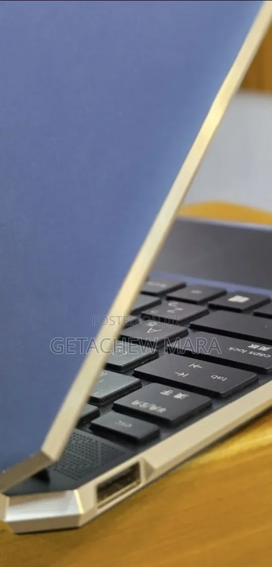 New Laptop HP Spectre 16GB Intel Core i7 SSD 1T