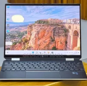 New Laptop HP Spectre 16GB Intel Core i7 SSD 1T