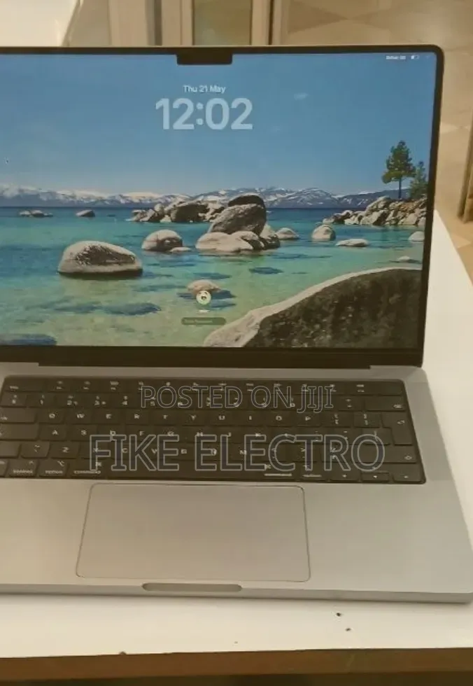 New Laptop Apple MacBook Air 2024 M3 8GB Apple M3 SSD 256GB