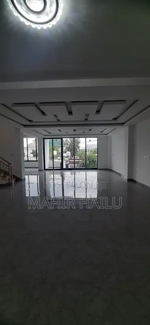 6bdrm House in Real, Bole for rent