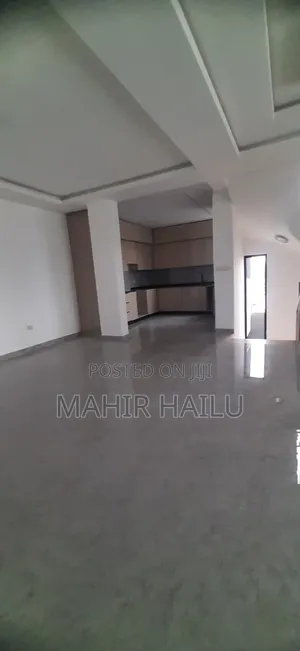 6bdrm House in Real, Bole for rent