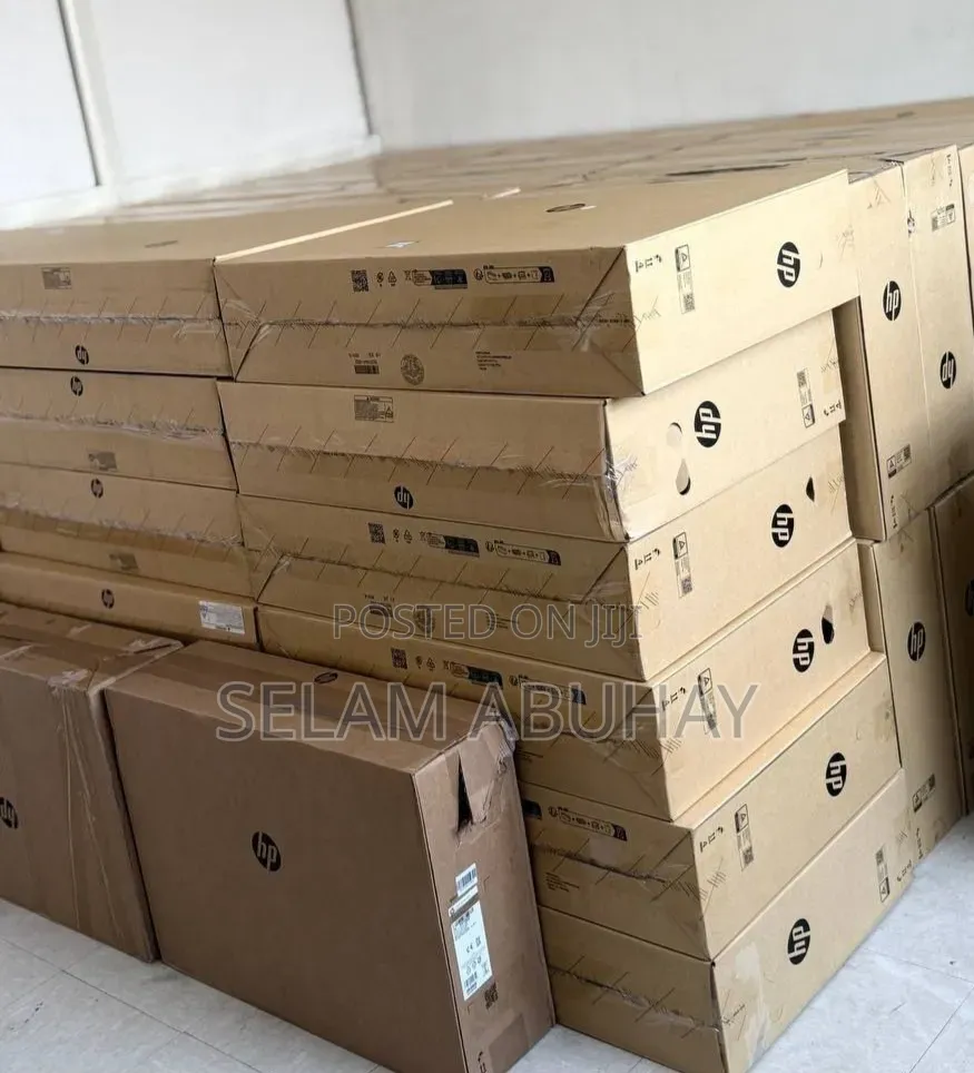 New Laptop HP 15-f272wm 16GB Intel Core i7 SSD 512GB