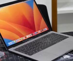 New Laptop Apple MacBook Pro 2017 16GB Intel Core i5 SSD 512GB