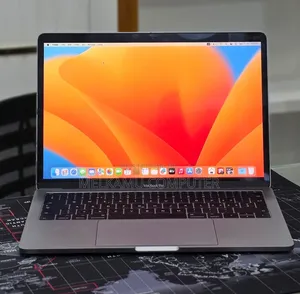 New Laptop Apple MacBook Pro 2017 16GB Intel Core i5 SSD 512GB