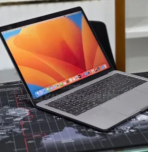 New Laptop Apple MacBook Pro 2017 16GB Intel Core i5 SSD 512GB