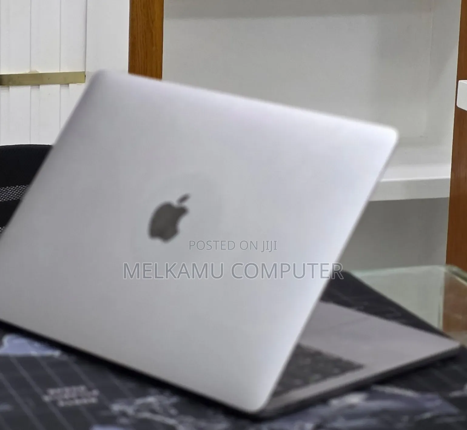 New Laptop Apple MacBook Pro 2017 16GB Intel Core i5 SSD 512GB