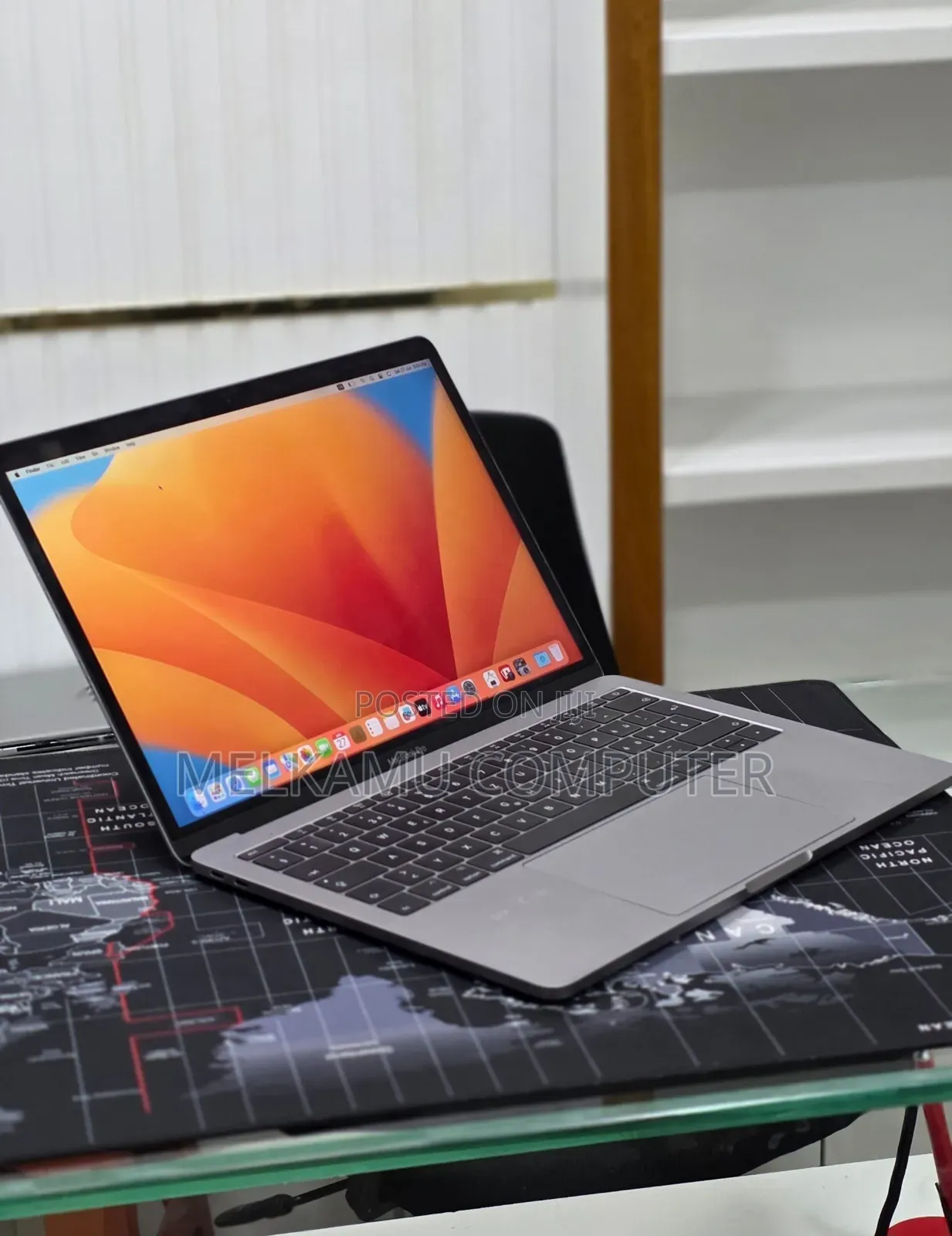 New Laptop Apple MacBook Pro 2017 16GB Intel Core i5 SSD 512GB