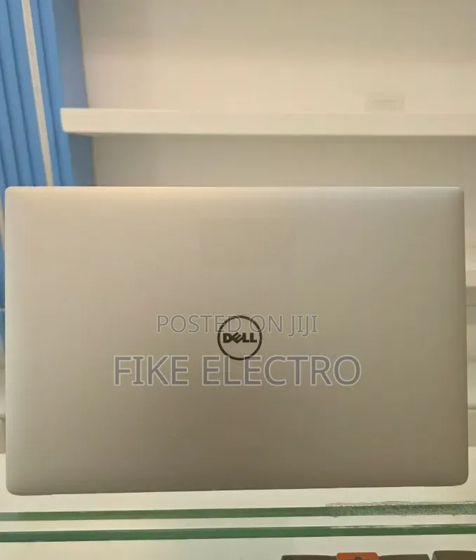New Laptop Dell Precision 5530 16GB Intel Xeon SSD 512GB