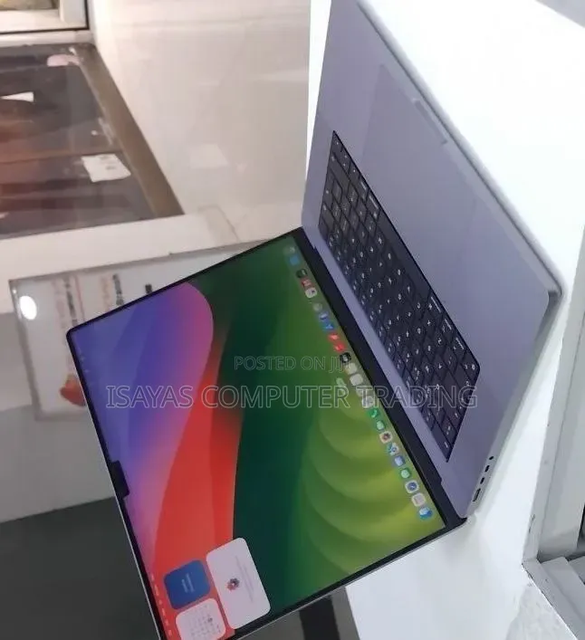 New Laptop Apple MacBook Pro 2021 M1 Max 64GB Apple M1 Max SSD 1T