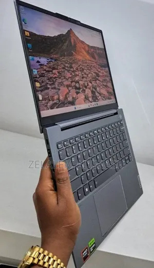New Laptop Lenovo Thinkbook 14 16GB AMD Ryzen 7 SSD 512GB