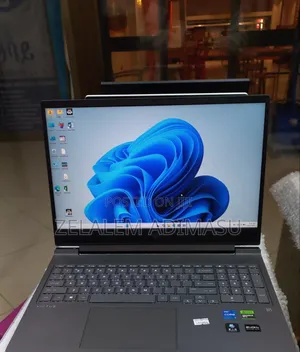 New Laptop HP Victus 15 16GB Intel Core i7 SSD 1T