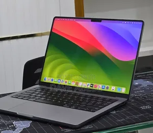 New Laptop Apple MacBook Pro 2023 M3 8GB Apple M3 SSD 512GB
