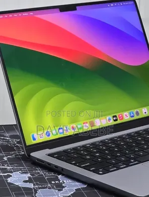 New Laptop Apple MacBook Pro 2023 M3 8GB Apple M3 SSD 512GB