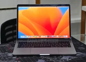 New Laptop Apple MacBook Pro 2017 16GB Intel Core i5 SSD 512GB
