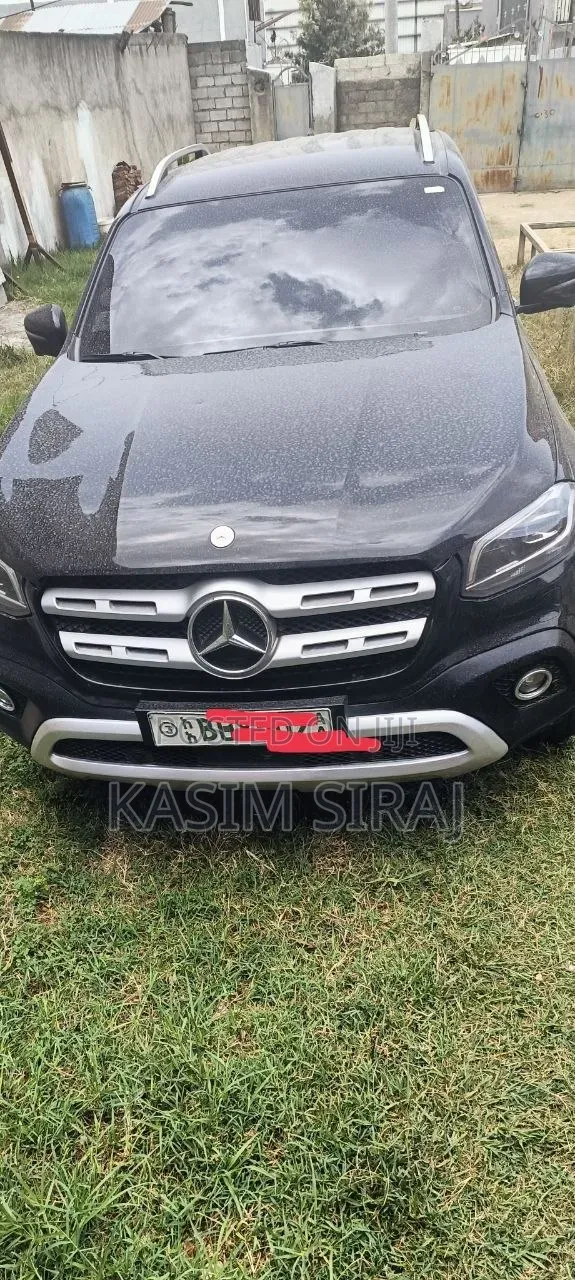 Mercedes-Benz X Class 2020 Gray