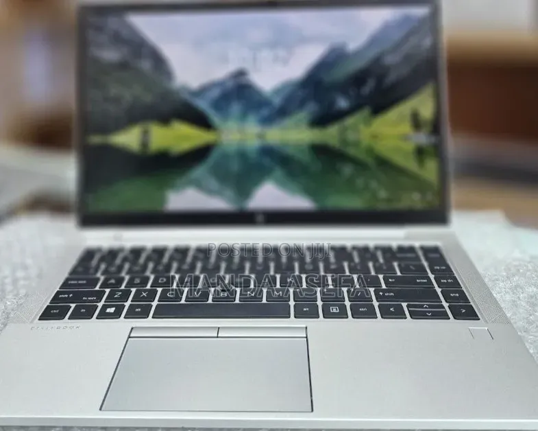 New Laptop HP EliteBook 840 G8 16GB Intel Core i7 SSD 512GB