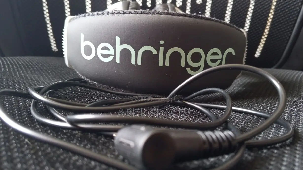 Behringer Hps3000 Studio Headphones