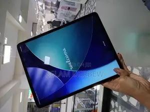 New Apple iPad Pro 12.9 (2021) 256 GB
