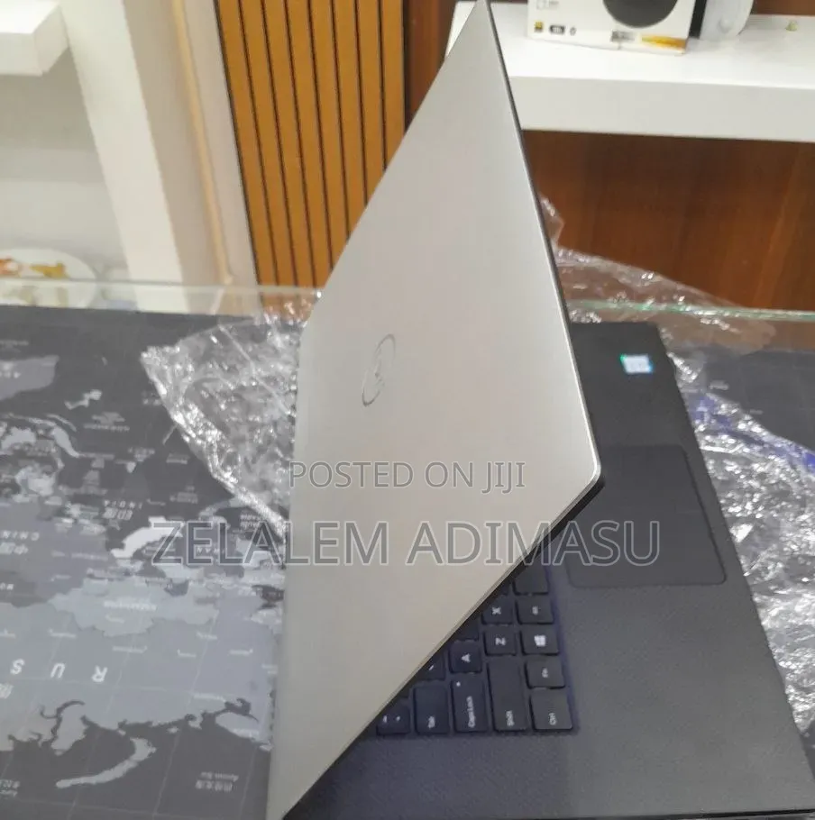 New Laptop Dell XPS 15 16GB Intel Core i7 SSD 512GB