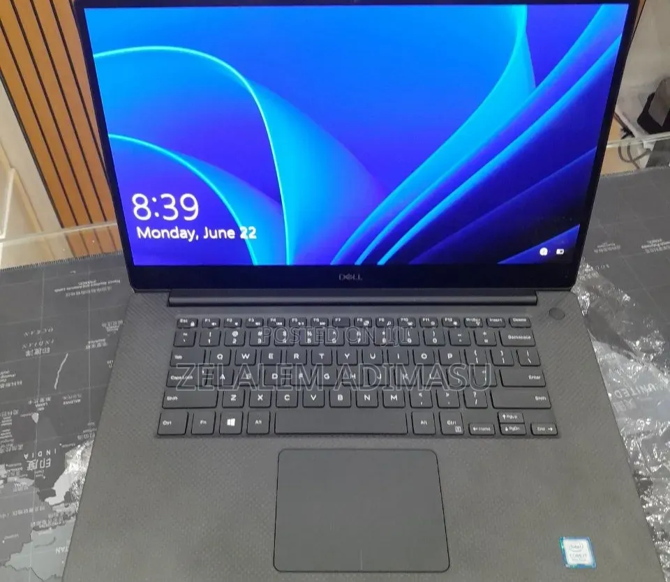 New Laptop Dell XPS 15 16GB Intel Core i7 SSD 512GB