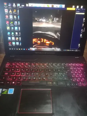 Laptop Asus ROG Strix G15 8GB Intel Core 7 SSD 256GB