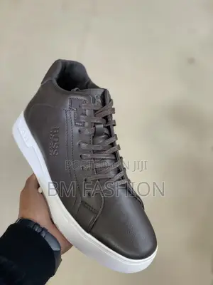 Hugo Boss Low-Top: Earthy Chocolate Brown