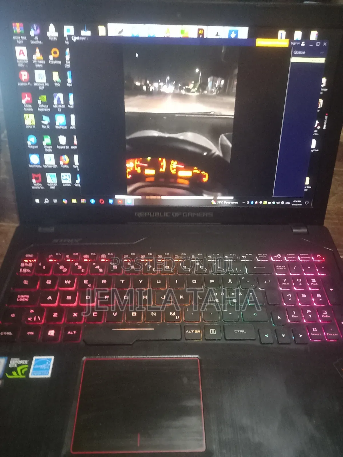 Laptop Asus ROG Strix G15 8GB Intel Core 7 SSD 256GB