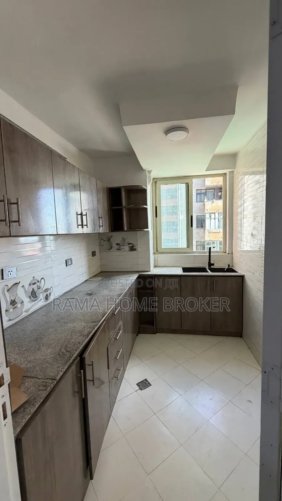 Furnished 2bdrm Condo in አያት ኮንዶሚኒየም, Yeka for sale