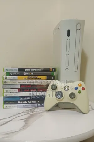 Xbox 360 White Console Bundle (10 Games Controller)
