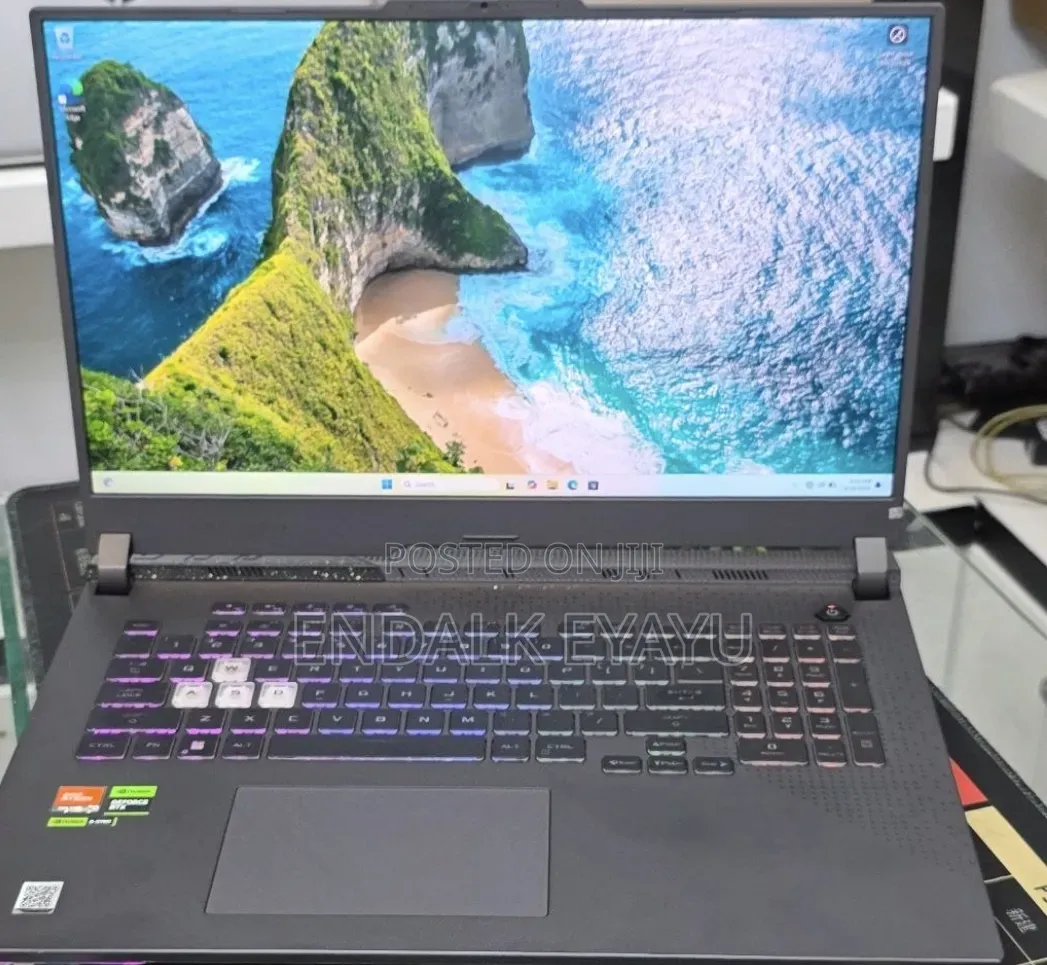New Laptop Asus G71G 16GB AMD Ryzen 9 SSD 1T