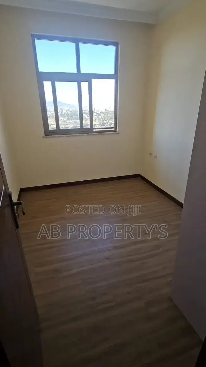 Furnished 3bdrm Apartment in ወሎ ሰፈር ወንጌላዊት, Bole for sale