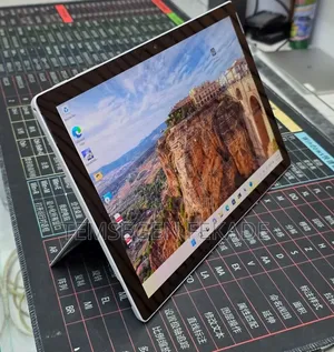 New Laptop Microsoft Surface Pro 7 16GB Intel Core i7 SSD 512GB