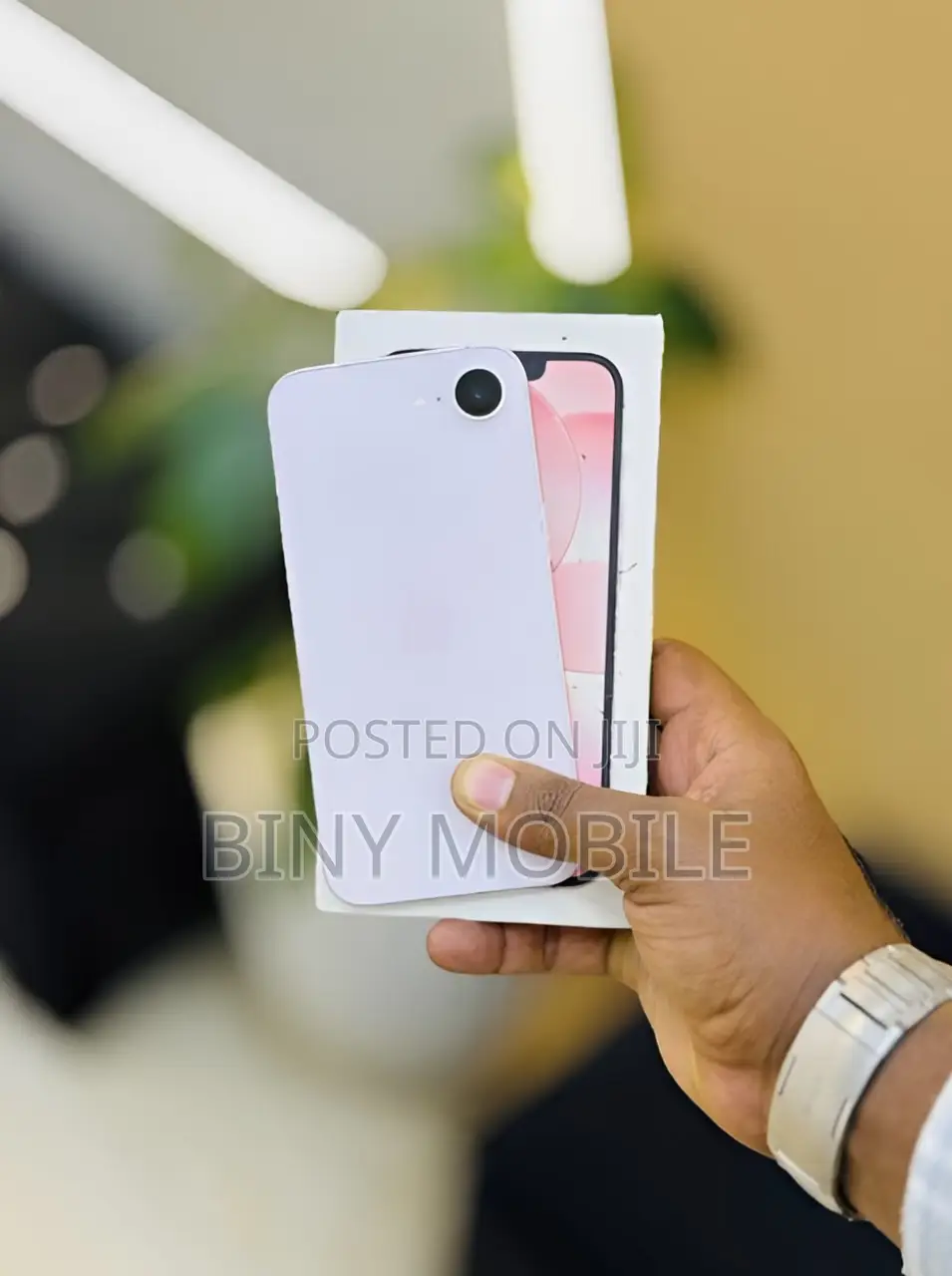 New Apple iPhone 16e 128 GB Pink