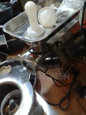 Commercial Meat Grinder የስጋ መፍጫ