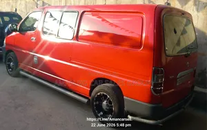 Toyota HiAce 2011 Red