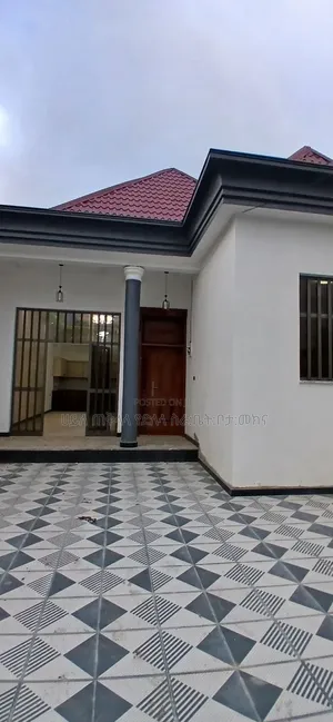 Furnished 5bdrm Villa in Legetafo Area, Oromia-Finfinne for sale