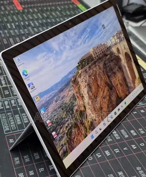 New Laptop Microsoft Surface Pro 7+ 16GB Intel Core i7 SSD 512GB