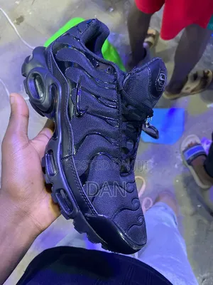 Nike Tn Black