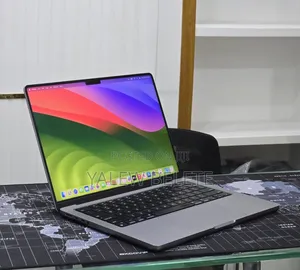 New Laptop Apple MacBook Pro 2023 M3 8GB Apple M3 Pro SSD 512GB